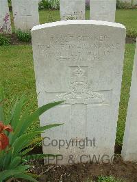 Etaples Military Cemetery - Kearse, John Edward