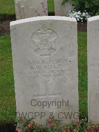 Etaples Military Cemetery - Kelly, Bertram Wright