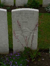 Etaples Military Cemetery - Kelly, Michael