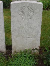Etaples Military Cemetery - Kelso, Neil
