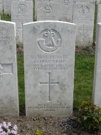Etaples Military Cemetery - Kemp, Alfred
