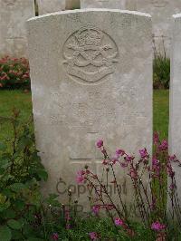 Etaples Military Cemetery - Kenealy, S