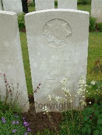 Etaples Military Cemetery - Kenefick, Edward