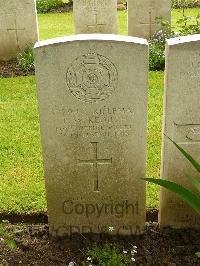 Etaples Military Cemetery - Keough, Thomas Walter