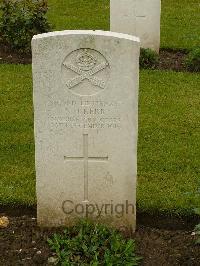 Etaples Military Cemetery - Kerr, Norman James