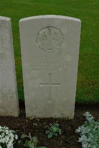 Etaples Military Cemetery - Kerr, William