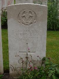 Etaples Military Cemetery - Kerridge, James Wollie
