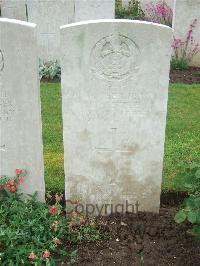 Etaples Military Cemetery - Kettle, Edward