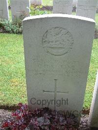Etaples Military Cemetery - Kettle, George Henry