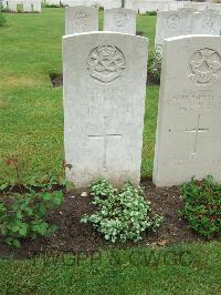 Etaples Military Cemetery - Kilcoyne, J
