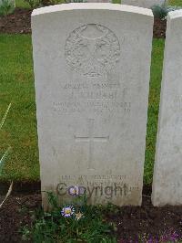 Etaples Military Cemetery - Killah, John