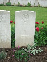 Etaples Military Cemetery - Killick, H