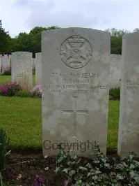 Etaples Military Cemetery - Kimbell, George Herbert