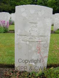 Etaples Military Cemetery - Kimber, Alfred