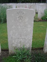 Etaples Military Cemetery - King, Frederick Horace