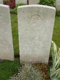 Etaples Military Cemetery - King, Garnet Douglas