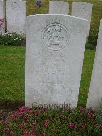 Etaples Military Cemetery - King, James Edmund