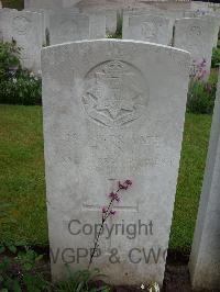 Etaples Military Cemetery - King, P