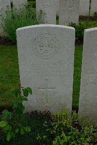 Etaples Military Cemetery - King, Sidney Walter