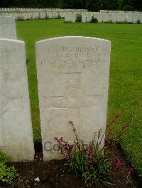 Etaples Military Cemetery - King, William Edward