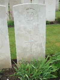 Etaples Military Cemetery - Kings, W G