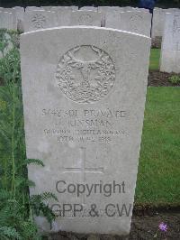 Etaples Military Cemetery - Kinsman, John