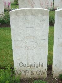 Etaples Military Cemetery - Kirkland, J