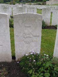 Etaples Military Cemetery - Kirkland, John