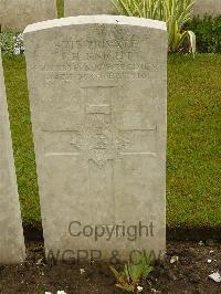 Etaples Military Cemetery - Knight, John Henry