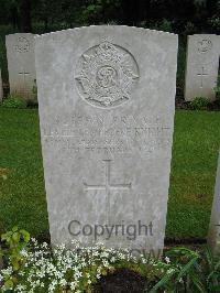 Etaples Military Cemetery - Knight, Leslie Lempriere