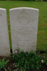 Etaples Military Cemetery - Knight, W