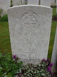 Etaples Military Cemetery - Knowles, James Alfred