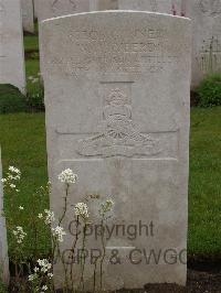 Etaples Military Cemetery - Kyberd, William Harry