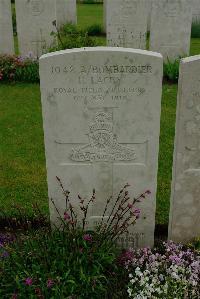 Etaples Military Cemetery - Lacey, Henry