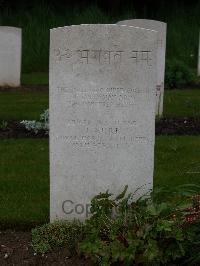 Etaples Military Cemetery - Lahri, 