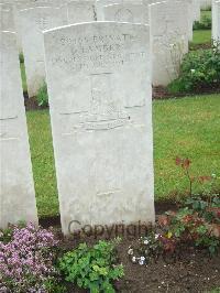 Etaples Military Cemetery - Lambert, G