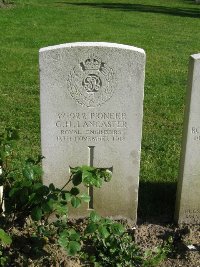Etaples Military Cemetery - Lancaster, G H
