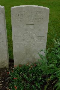 Etaples Military Cemetery - Langdon, George Alfred