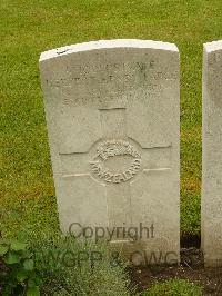 Etaples Military Cemetery - Large, Herbert Henry