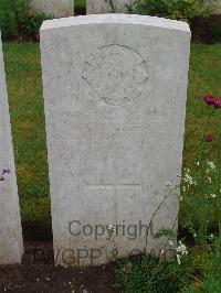 Etaples Military Cemetery - Lauder, W