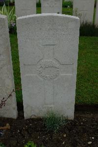 Etaples Military Cemetery - Laugesen, Theodore Christian