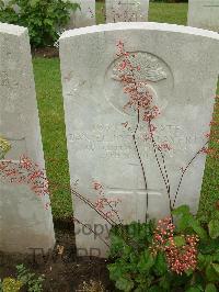 Etaples Military Cemetery - Laverty, D J