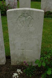 Etaples Military Cemetery - Laverty, W