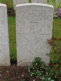 Etaples Military Cemetery - Layden, G