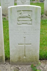 Etaples Military Cemetery - Laydon, Thomas William