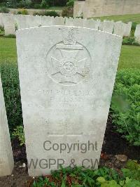 Etaples Military Cemetery - Leahy, Frederick