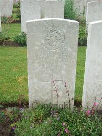 Etaples Military Cemetery - Lee, Ernest Edward