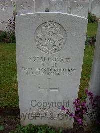 Etaples Military Cemetery - Lee, H