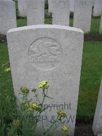 Etaples Military Cemetery - Lee, S