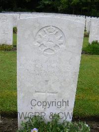 Etaples Military Cemetery - Leek, Francis John